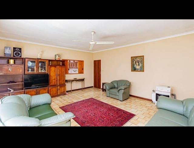 FARM FOR SALE IN MNANDI